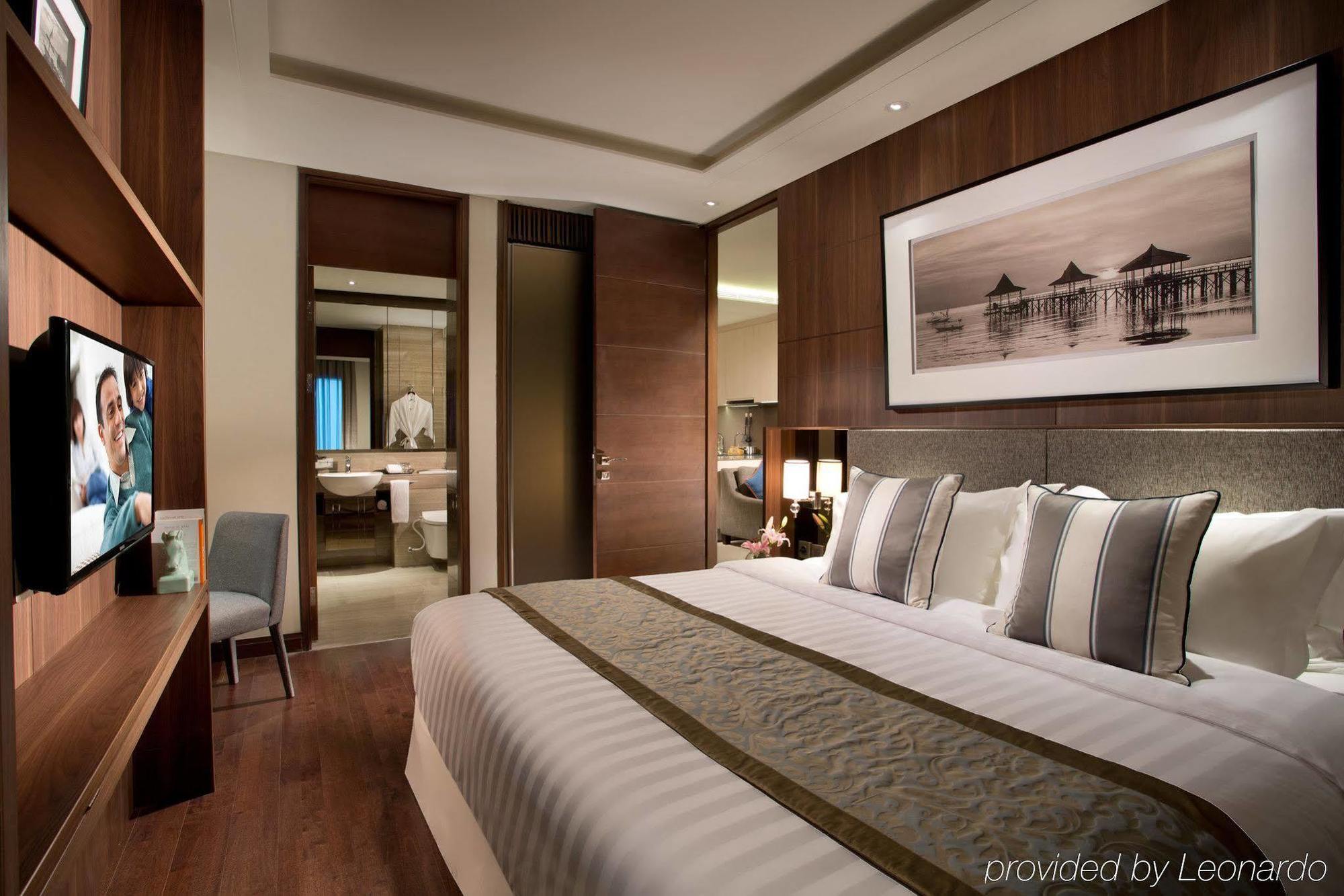 Ascott Waterplace Surabaya Exterior foto